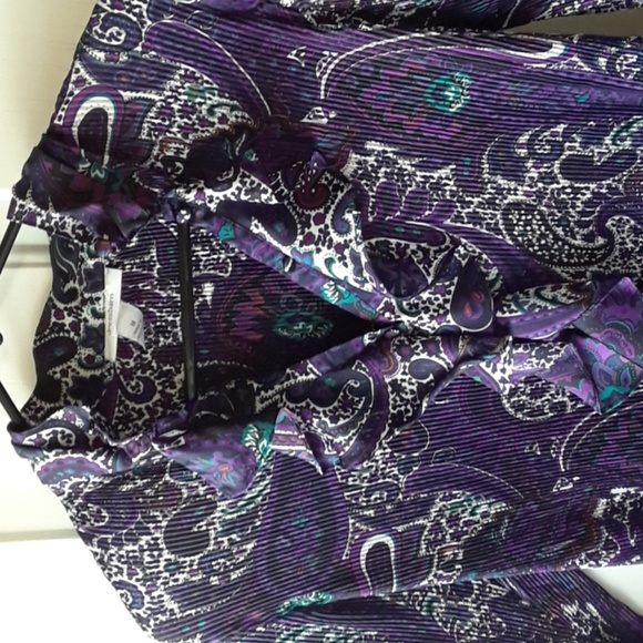 Top - Picture 3 of 3